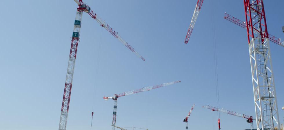 Potain-cranes-lead-construction-on-Chorus-Life-smart-city-project-in-Bergamo-northern-Italy-2.jpg